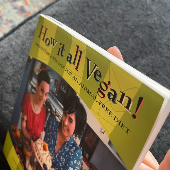 How It All Vegan!: Irresistible Recipes for an Animal-Free Diet CookBook - Picture 2 of 11